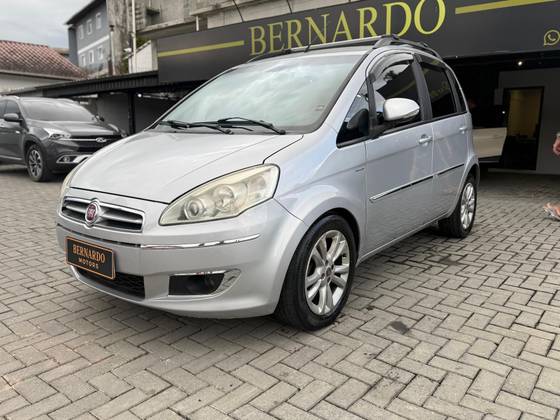 FIAT IDEA 1.6 MPI ESSENCE 16V FLEX 4P MANUAL FIAT IDEA 1.6 MPI ESSENCE 16V FLEX 4P MANUAL